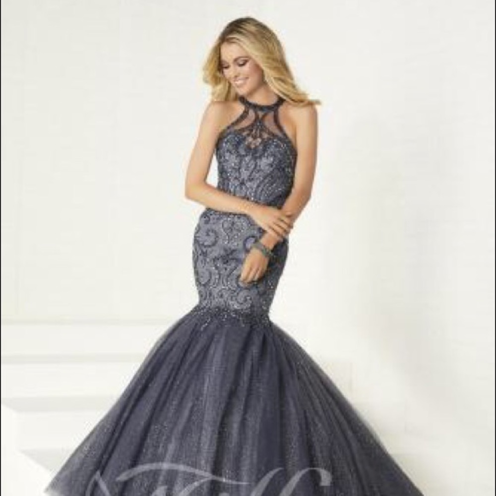 Tiffany style 133112 Prom Dress. Size 12
